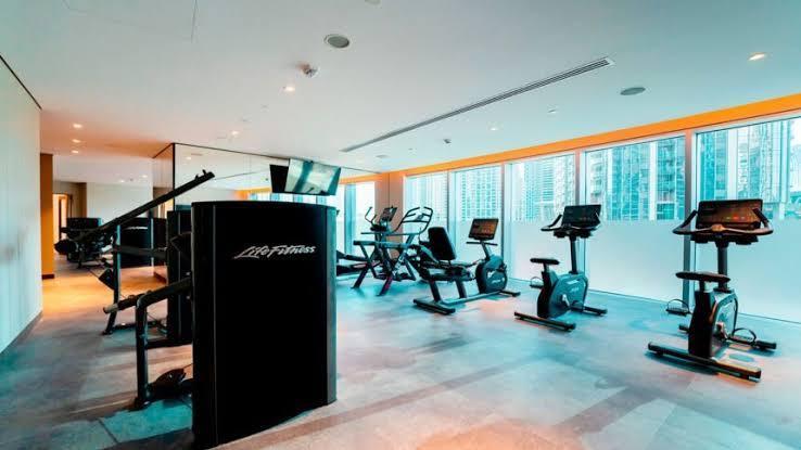 Opera Grand: Gym