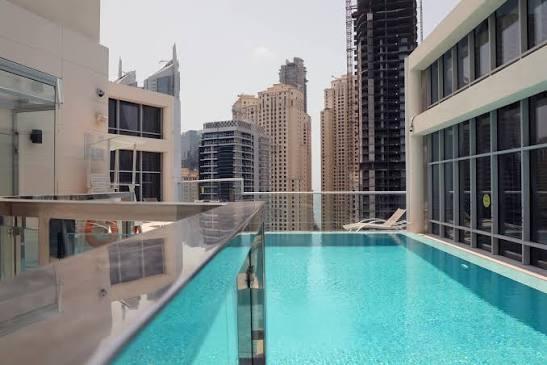 Orra Harbour Residences: Pool