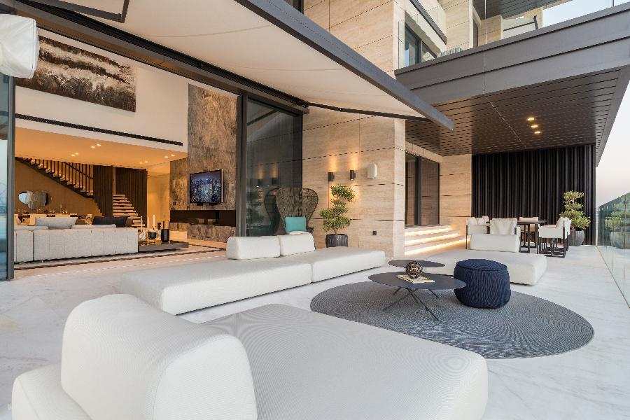 Palme Couture: Lobby