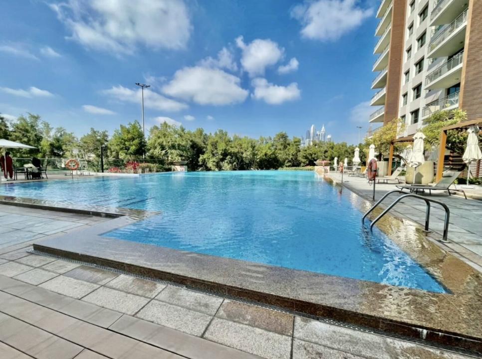 Panorama at The Views: Pool