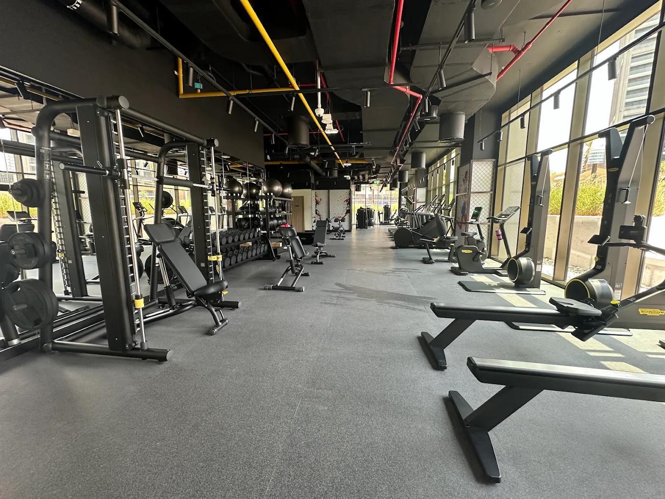 Peninsula: Gym