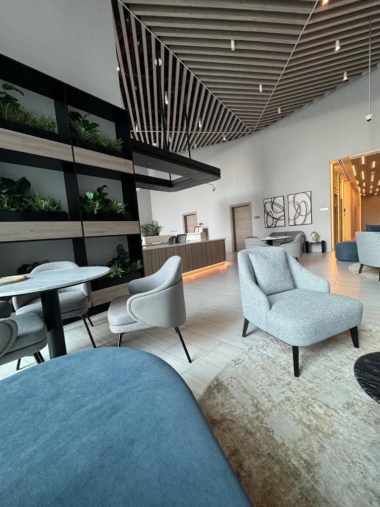 Prive Residence: Lobby