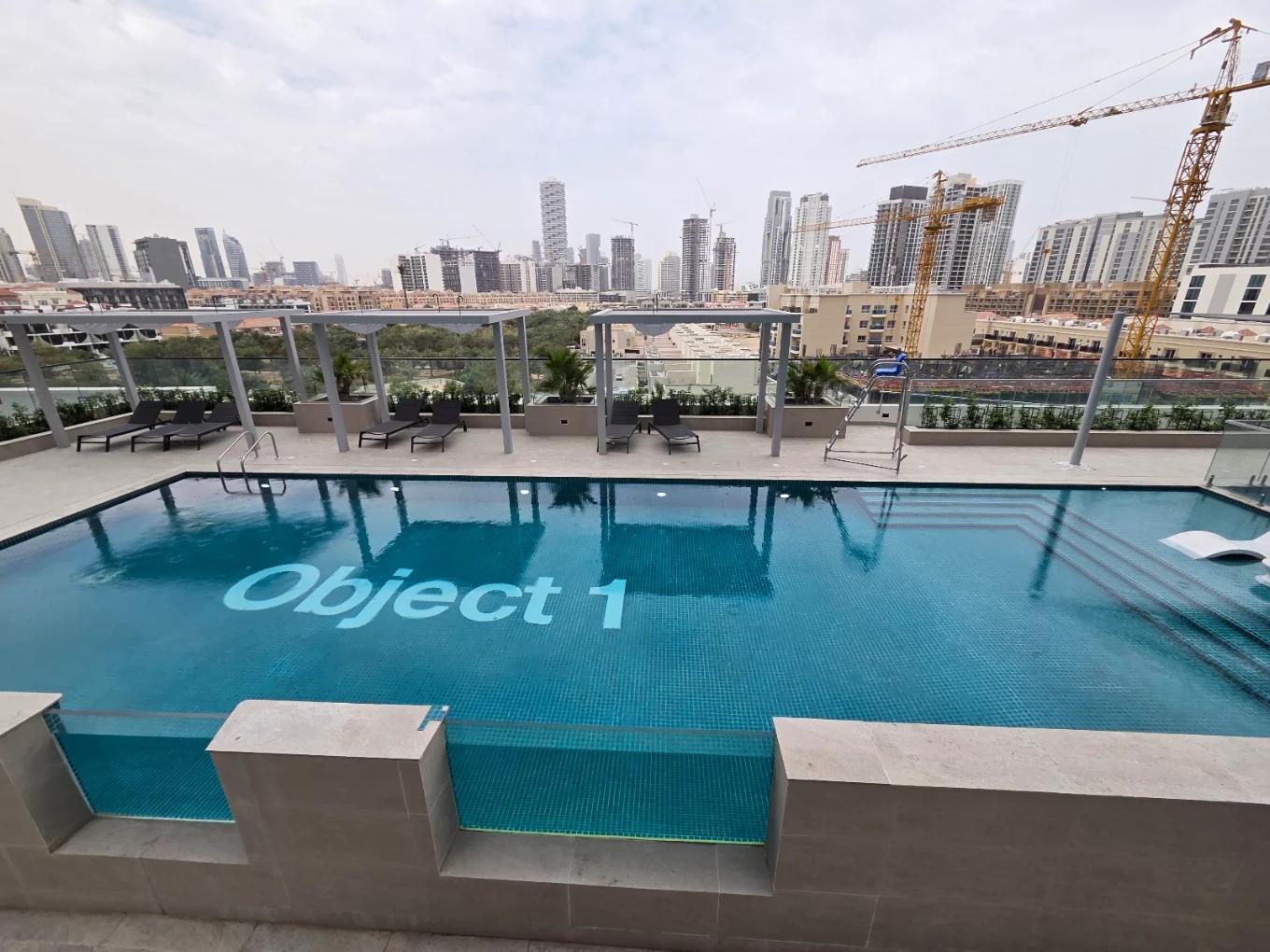 RA1N Residence: Pool