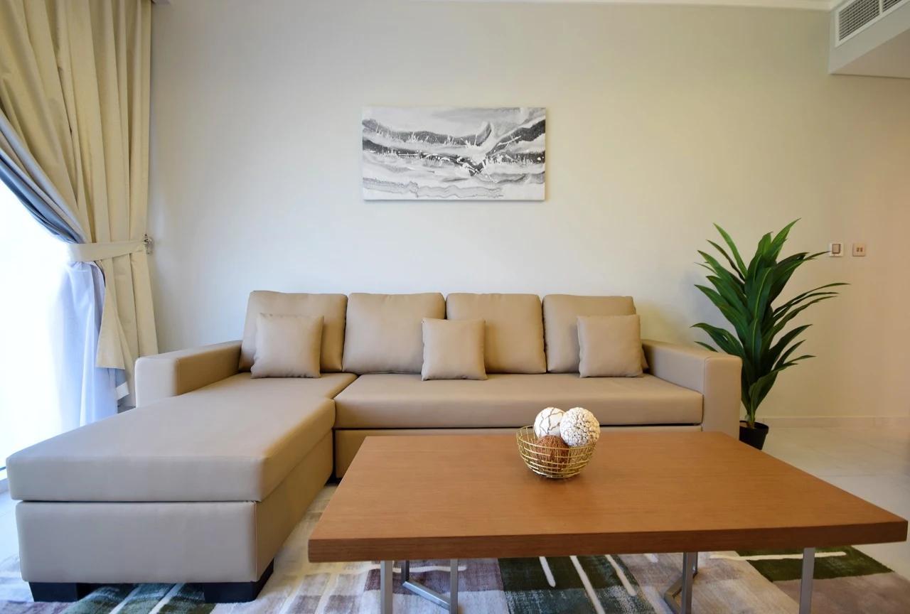Regent Court: Lobby
