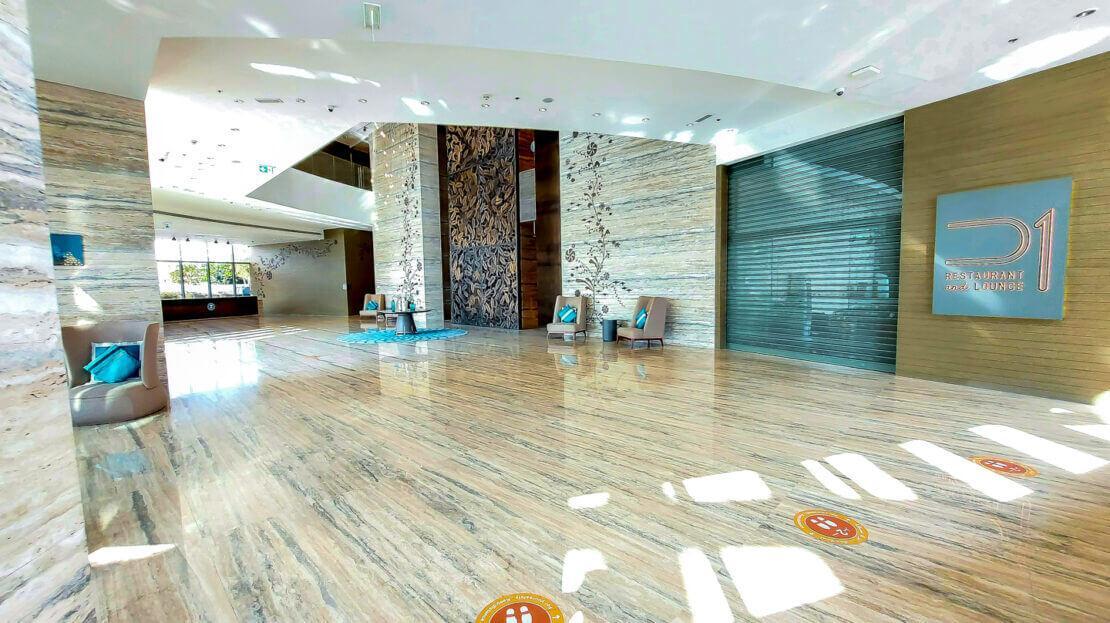 Rose Tower: Lobby