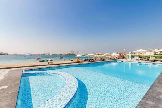 Royal Bay: Pool