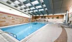 Scala Tower: Pool