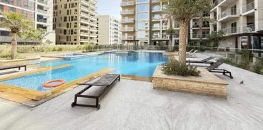 Sherena Residence: Pool