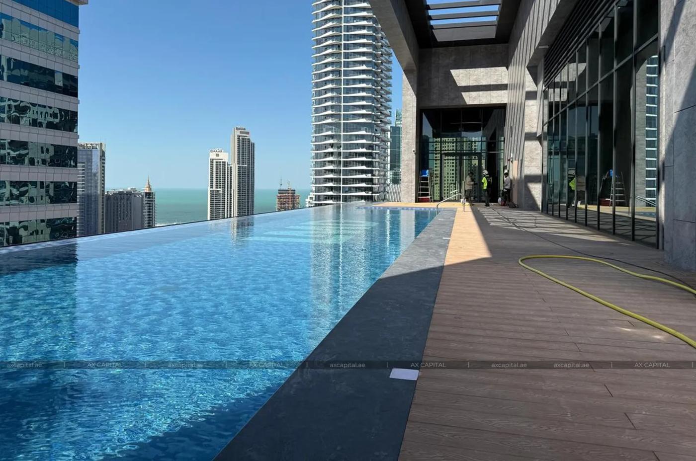 Silicon Information Technology Tower: Pool