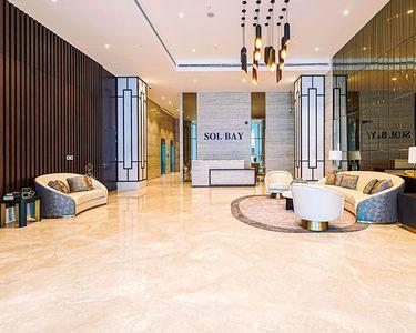 Sol Avenue: Lobby