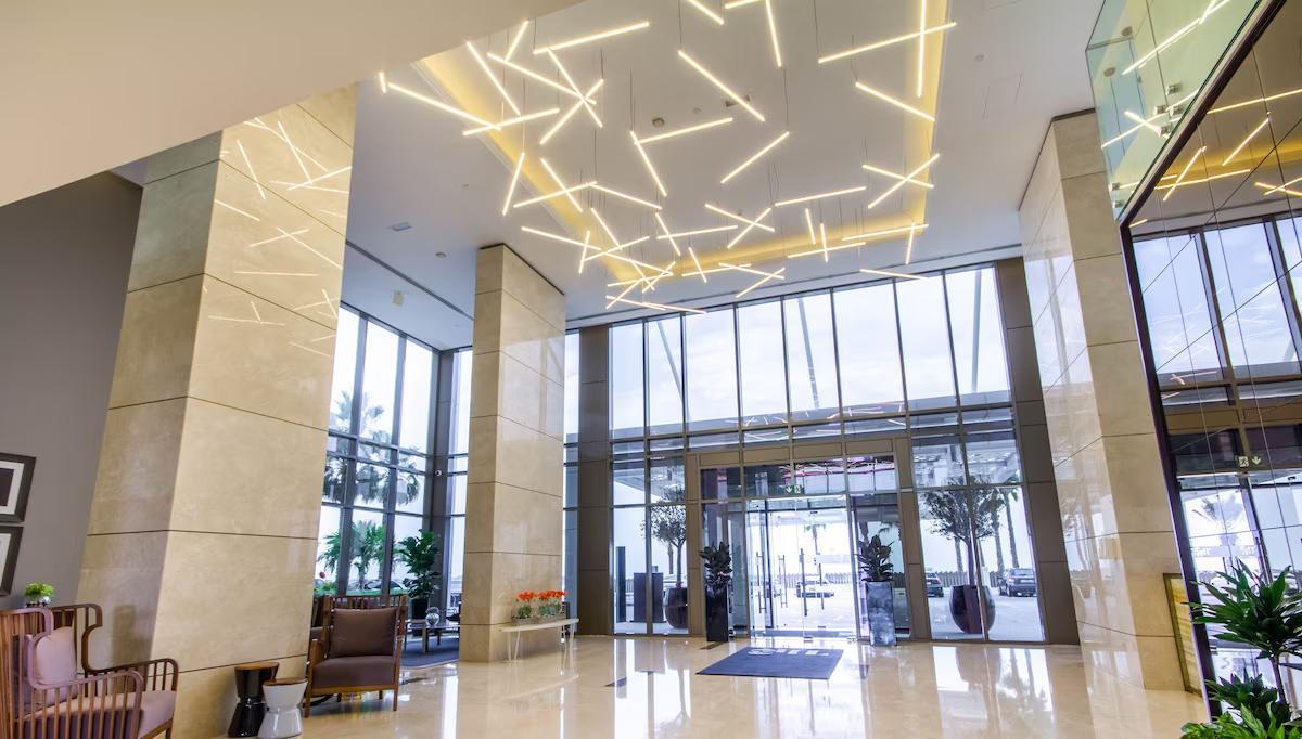The 8: Lobby