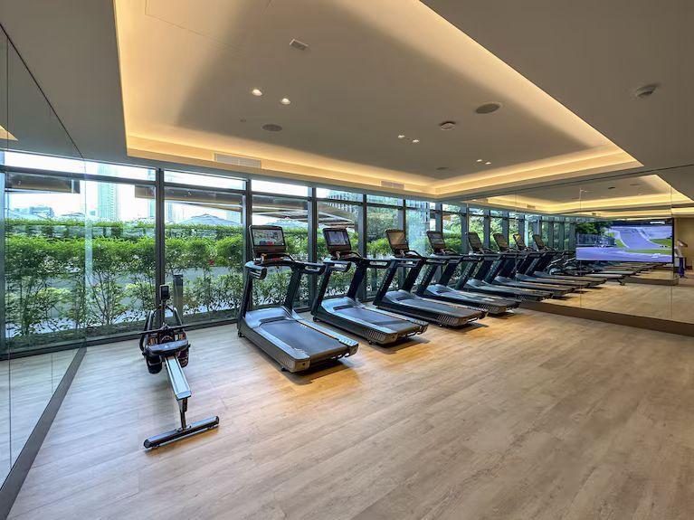 Address Residences Dubai Opera: Gym