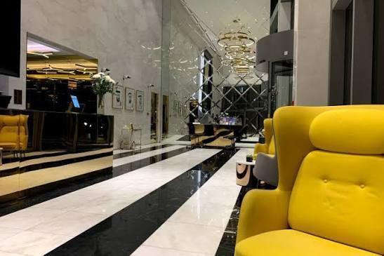 The Atria: Lobby