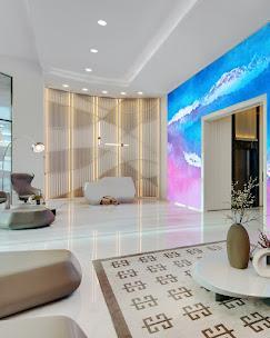 The Pad: Lobby