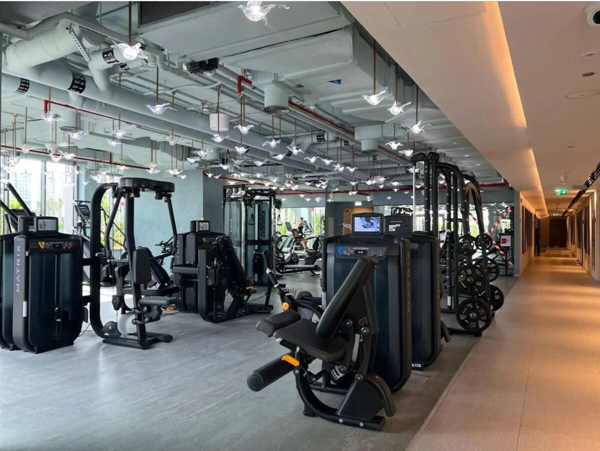 The Vogue: Gym