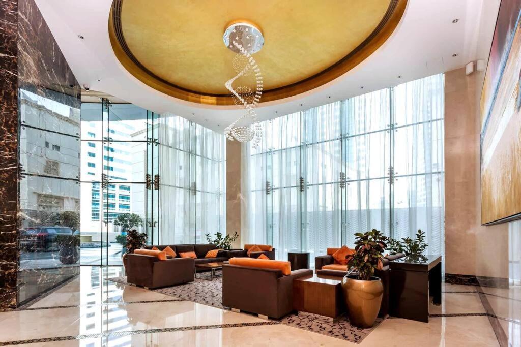 Trident Grand: Lobby
