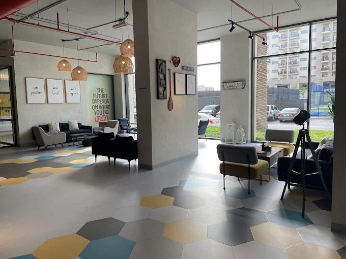 UNA Apartments: Lobby