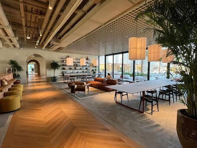 UPSIDE Living: Lobby