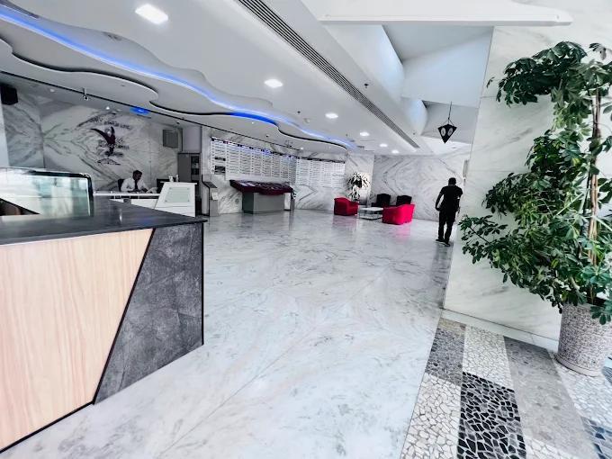 Yes Business Tower: Lobby