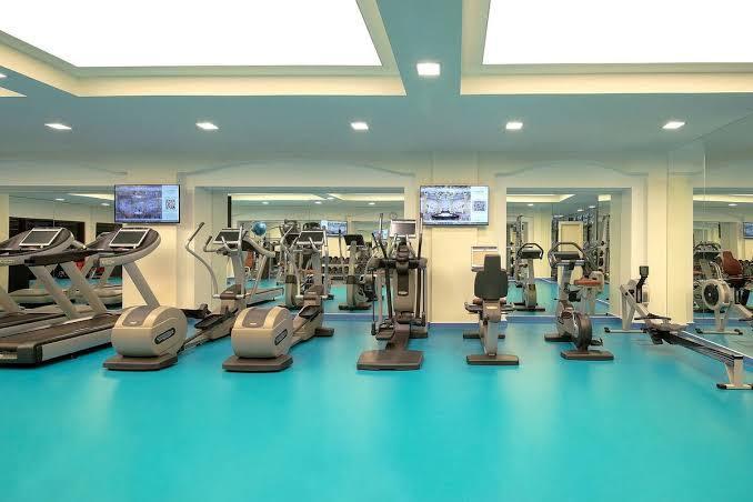 Zabeel Saray: Gym