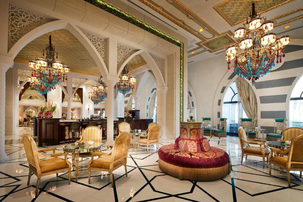 Zabeel Saray: Lobby