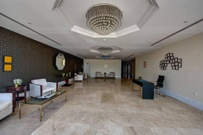 Al Fahad: Lobby