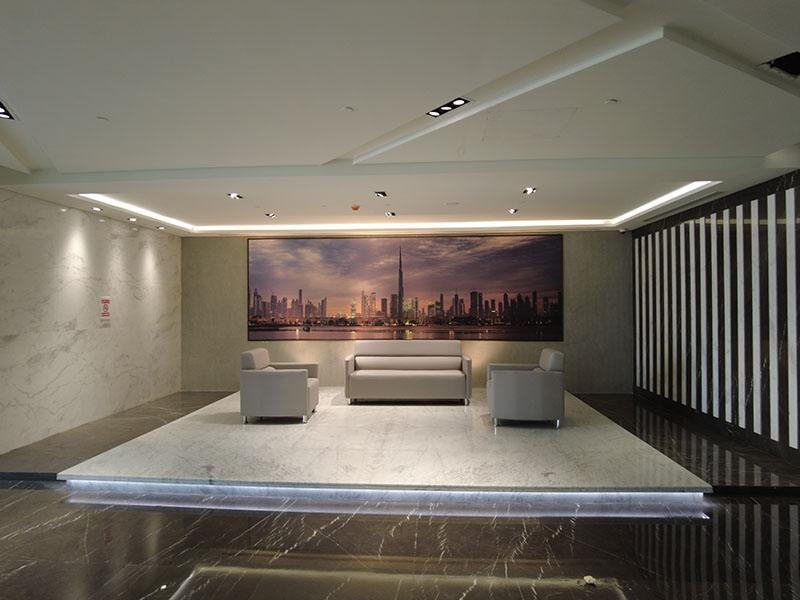 Hessa Views: Lobby