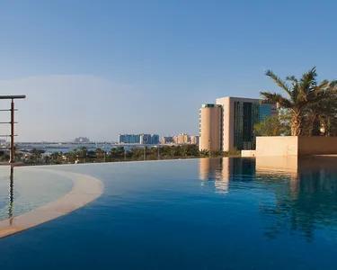 Le Reve Tower: Pool