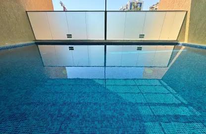 Al Falak Residence: Pool