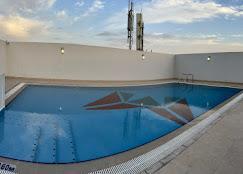 Modelux Tower 1: Pool