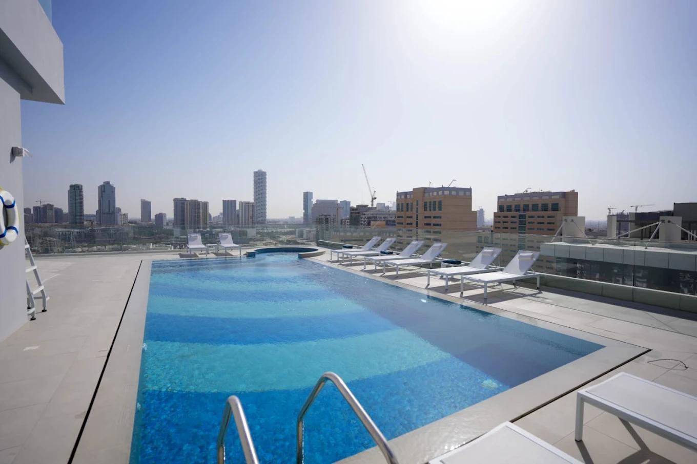 Bluebell Residence: Pool