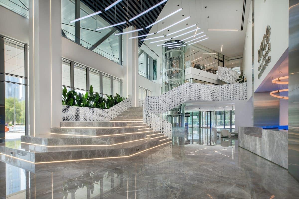 Chelsea Tower: Lobby