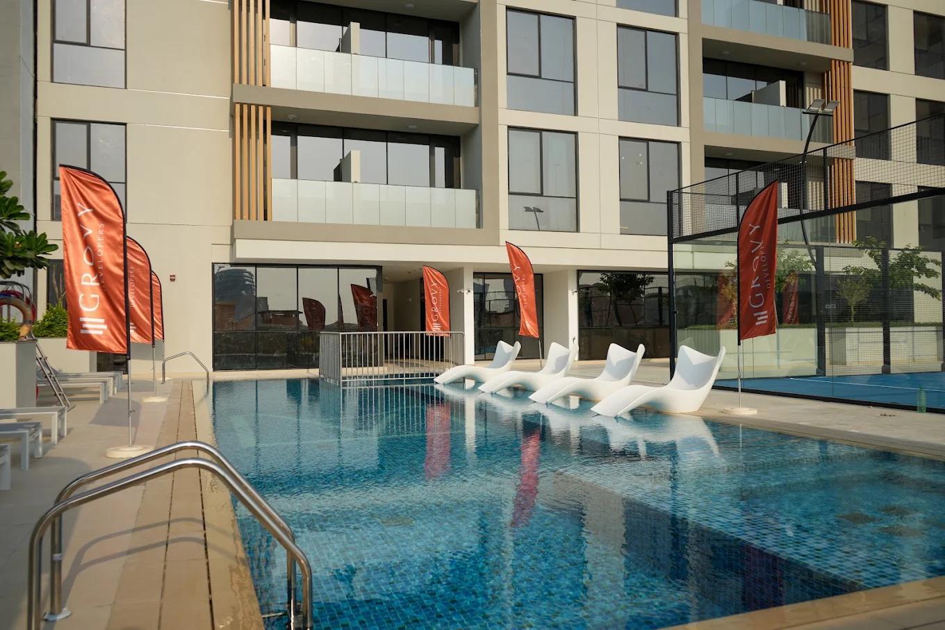 Aura: Pool
