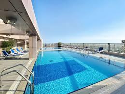 V3 Tower: Pool