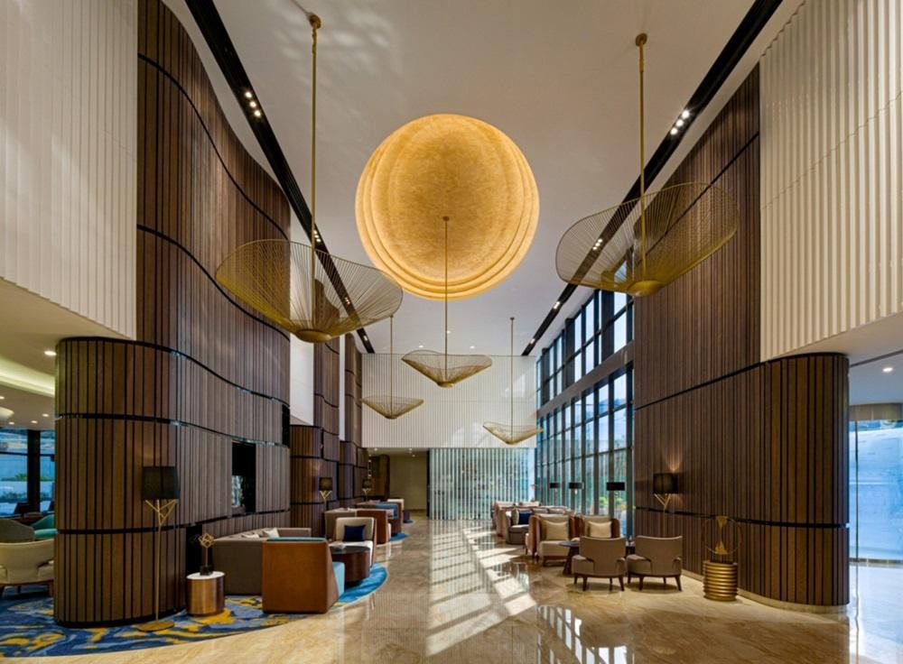 Marina Sail: Lobby