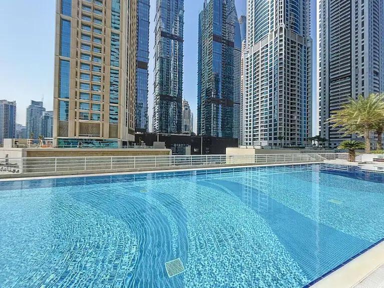 MAG 218: Pool