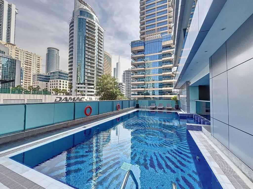 Orra Marina: Pool