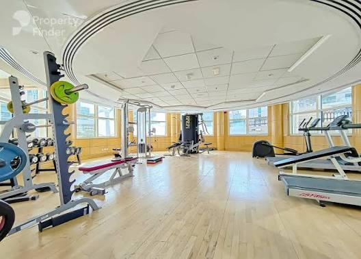 Marina Mansions: Gym