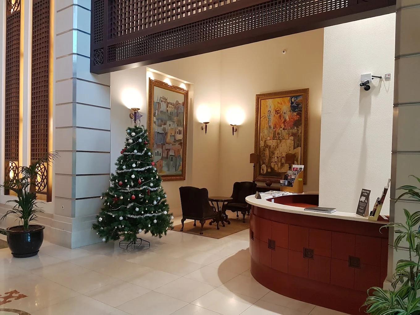 Anbar Tower: Lobby