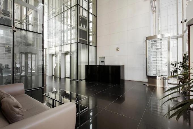 Capricorn Tower: Lobby