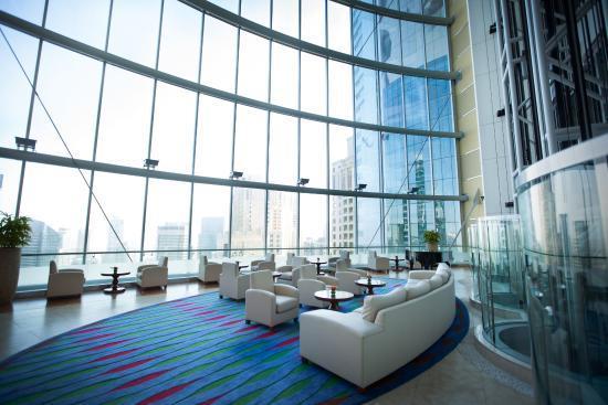 Blue Tower (HHHR Tower): Lobby