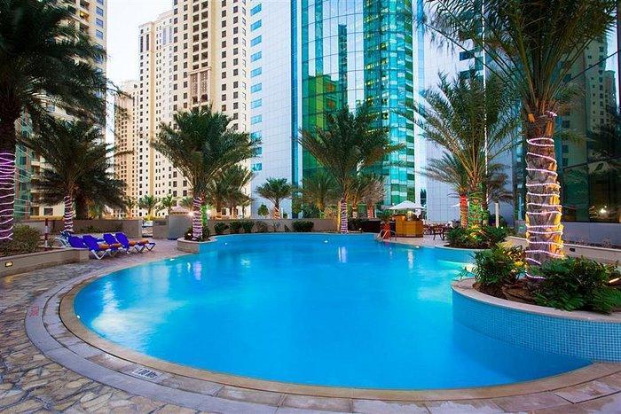 Blue Tower (HHHR Tower): Pool