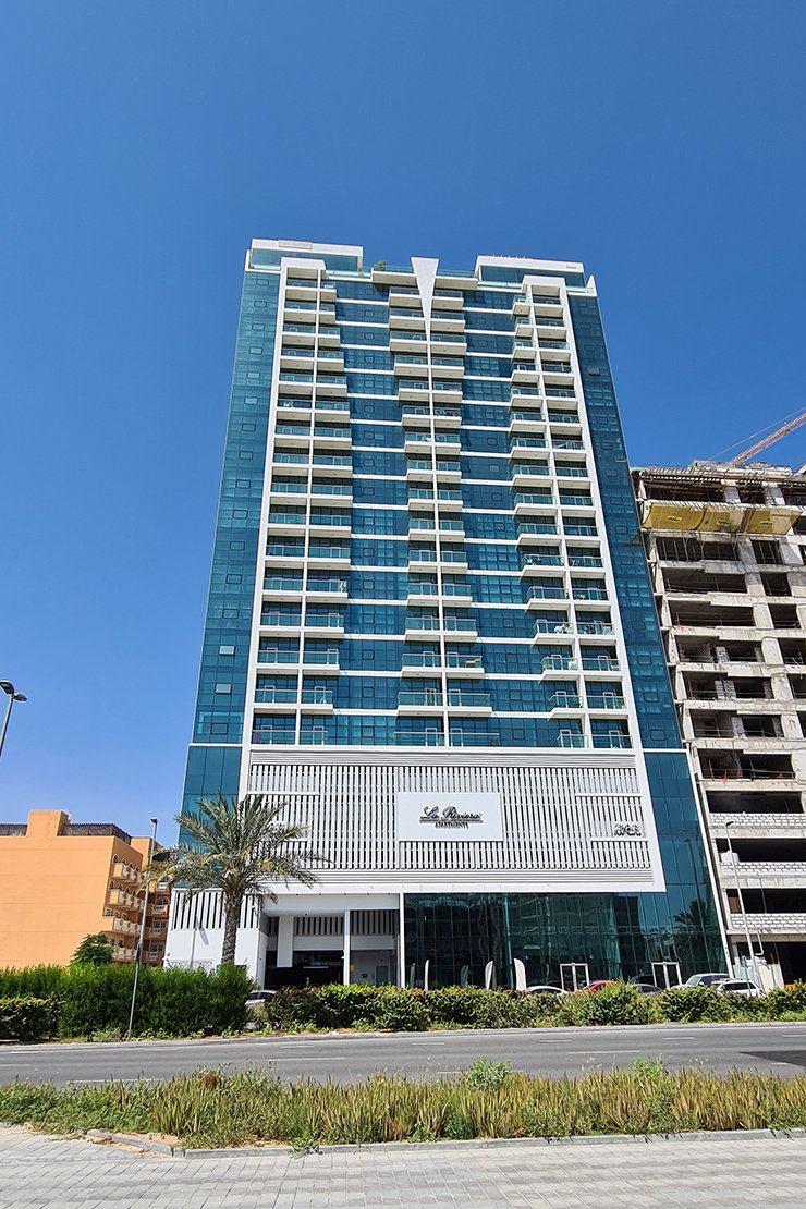 La Riviera Estate
