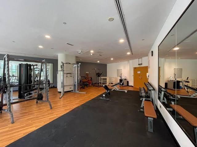 Marina Terrace: Gym