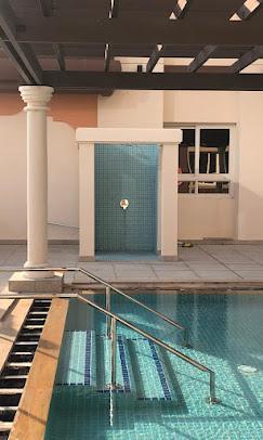 Venetian Tower: Pool