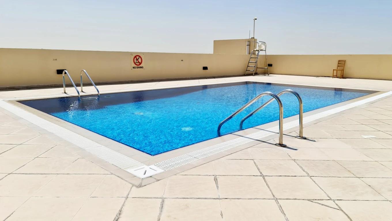 Oakwood Residency: Pool