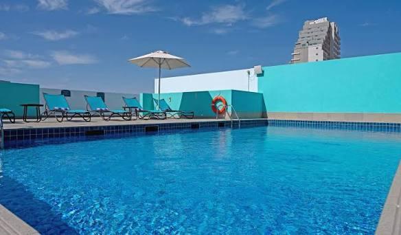 Silicon Avenue: Pool