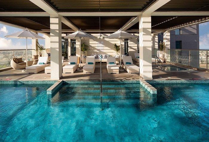 Millennium Atria Business Bay: Pool