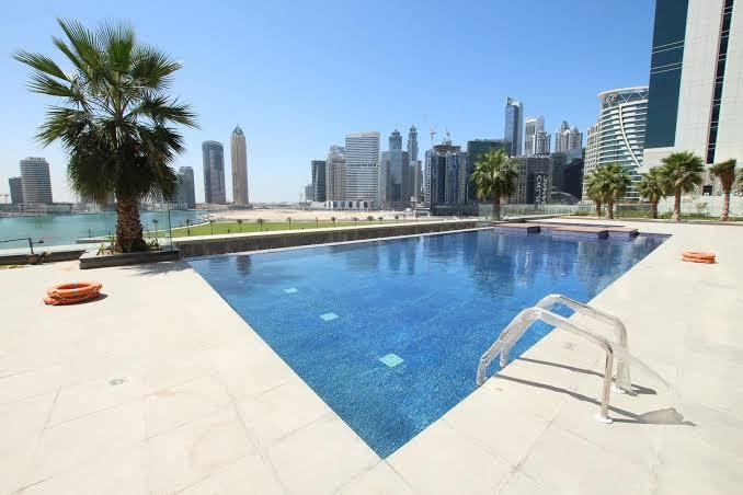 The 9 Tower: Pool