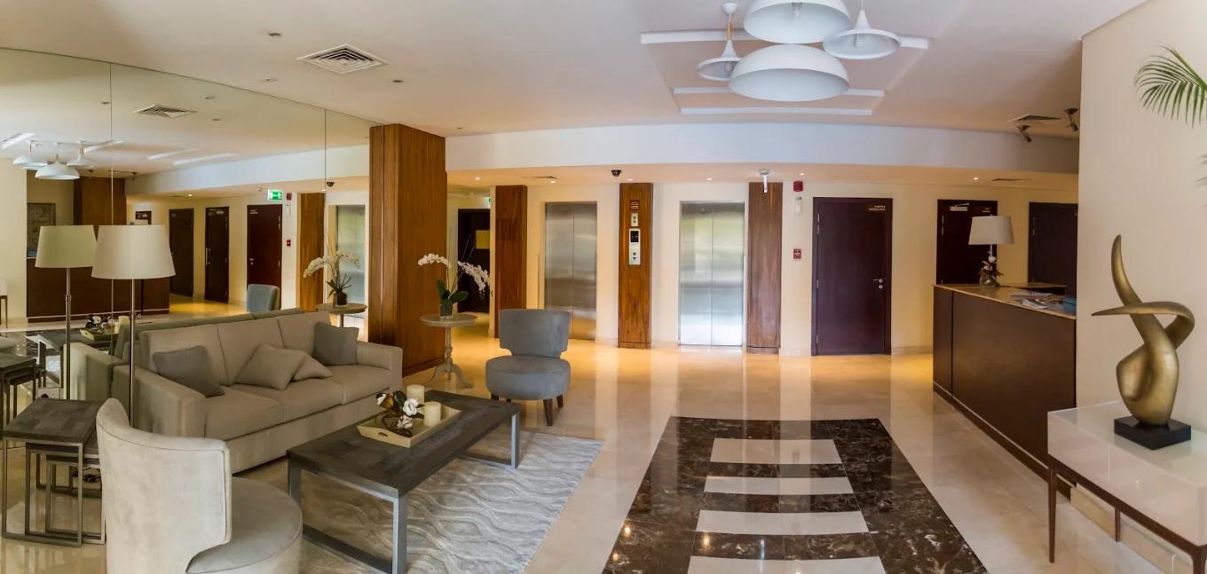Turia: Lobby